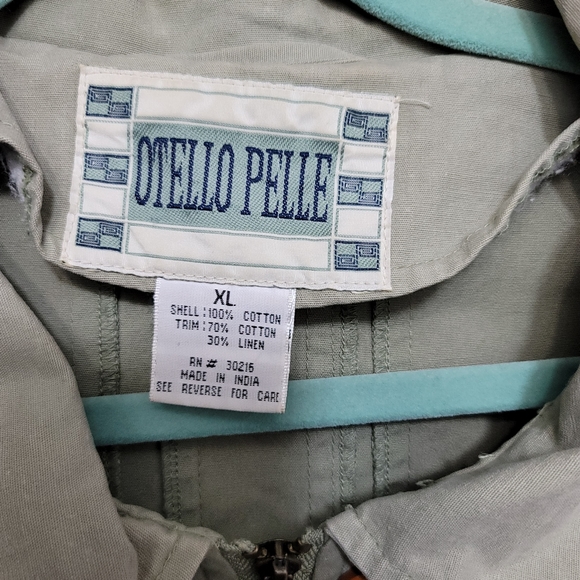 *VTG*.  Othello Pelle woman's jacket.  Size XL.  (824) - Picture 2 of 9